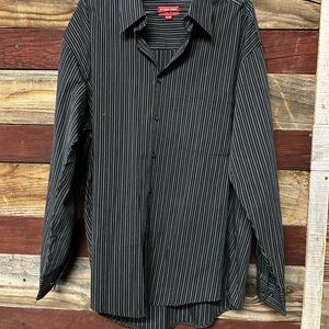 Attrack Jeans button down shirt size XL black and white perfect condition